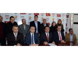 Ak Partili Zeybekci, Chp’li Keskin Ve Tezcan’ı Ağır Şekilde Eleştirdi