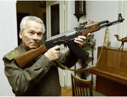 Kalaşnikov Hastaneye Kaldırıldı, Durumu Ağır