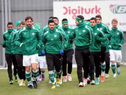 Bursaspor, Gidecek Ve Gelecek Oyuncuları Bugün Belirleyecek