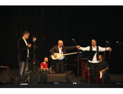 Grup Mecaz Bursa'da Sahne Aldı
