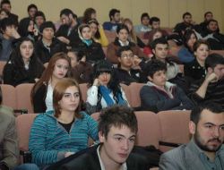 Yurtiçi Ve Dışında 8 Üniversiteden 140 Bin Öğrenci Aynı Standartta Matematik Eğitimi Alacak