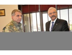 2. Ordu Komutanı Mendi, Vali Cerrah’ı Ziyaret Etti