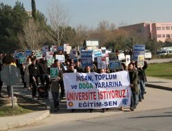 Uludağ Üniversitesi’nde Yök Ve Odtü Olaylarına Protesto
