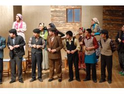 Bu Yıl Tiyatroda Perde Son Kez Açılacak