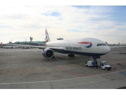 BRİTİSH UÇAĞI ACİL İNİŞ YAPTI!