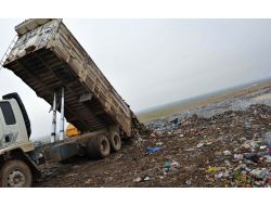 Katı Atık Tesisleri'ne Günde 300 Ton Çöp Dökülüyor