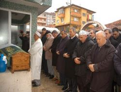 Başkan Toçoğlu, Halasını Toprağa Verdi