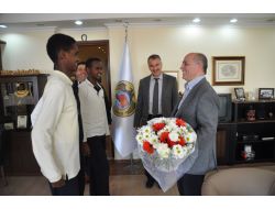 Somalili Öğrenciler Doktor, Mühendis Ve Gazeteci Olmak İstiyor