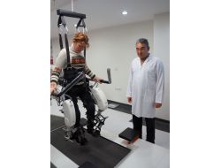 Felçli Kadın 3 Aylık Tedavi İle Hayata Tutundu