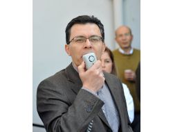 Profesörler Tıp Fakültesi'ne 'Mescit İstemiyoruz' Eylemi Yaptı