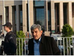 Adliye Önünde Şüpheli Paket Paniği