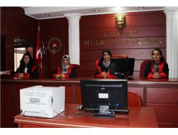 Midyat’ta Lise Öğrencileri Adliye Sarayını Gezdi