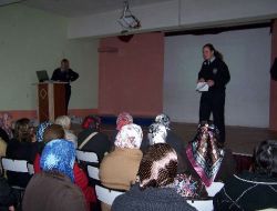 Şarkışla Polisi Hırsızlık Olaylarına Karşı Bilinçlendirme Semineri Düzenledi
