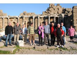 Almanlar Deniz Ve Güneş, Fransızlar Tarih Ve Kültür İçin Geliyor