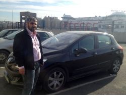 Güvenlik Görevlisi Otomobili Çizdi Kamera Kaydetti