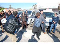 Dükkanlarının Yıkılmasını İstemeyen Esnaf Eylem Yaptı