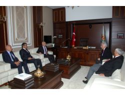 Küçükaydın Ve Sönmezler Başkan Vekili Aldırmaz’ı Ziyaret Etti