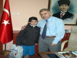 Emniyet Müdürü, Fakir Kız Çocuğunun Ailesine Sahip Çıktı