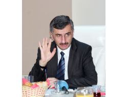 Vali Bektaş: İğneyi Kendinize Batırın Bana Çuvaldızı