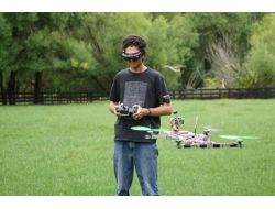 Koyunlarını İnsansız Hava Aracı İle Güdüyor