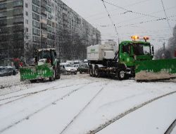 Romanya'da 3 Gündür Yağan Kar Hayatı Felç Etti
