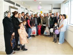 Medical Park Samsun Hastanesi'ndeki Lösemili Çocuklara Arkadaş Ziyareti