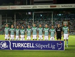 Bursaspor'da Beşiktaş Zaferi Ve Liderliğin Mutluluğu Yaşanıyor