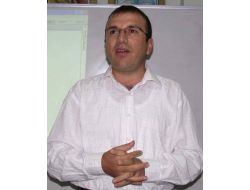 Atabey’den Türkçe Ve Kürtçe Şiir Kitabı