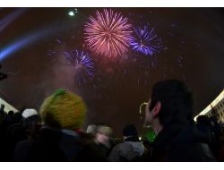 Bulgaristan’da Halk Yeni Yılı Meydanlarda Karşıladı
