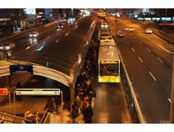 Arızalanan Metrobüs, Yolcuları İsyan Ettirdi