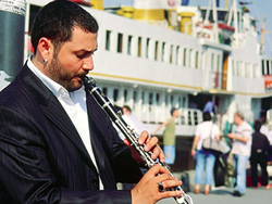 İŞTE HÜSNÜ'NÜN YENİ SEVGİLİSİ