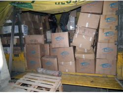 SURİYELİLERE 870 KOLİ YARDIM