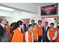 Bingöl'de Şehit Olan Polislerin İsimleri Kütüphanelere Verildi