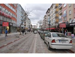 Afyonkarahisar'da Dumlupınar 2. Cadde Trafiğe Kapatılıyor