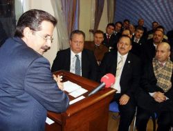 Devlet Bakanı Faruk Çelik Almanya'da Türklerle Bir Araya Geldi