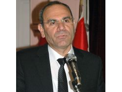 Bardakcı: Fareler Ve İnsanlar Romanının Tercümelerini Bir Veli Şikayet Etti