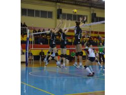 Yeşilyurt’u 3-0 Yenen Vakıfbank Kupada Yarı Finalde