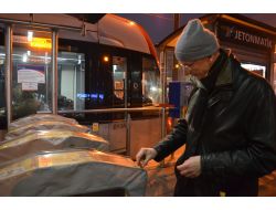 Tramvay Yolcularına 'Turnike' Sürprizi