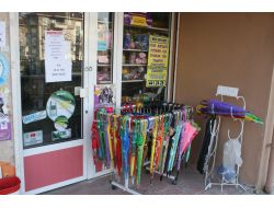 Şemsiye Hırsızı Güvenlik Kamerasına Takıldı