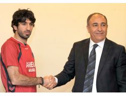 Mersin İdmanyurdu Burhan Eşer'i Renklerine Bağladı