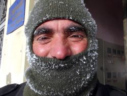 Ardahan Gündüz Eksi 20'yi Gördü Kaşlar Buz Tuttu