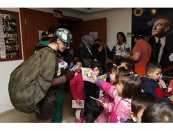 Yenimahalle'de Miniklere Çevre Bilinci Tiyatro İle Aşılanıyor