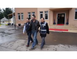 İmam Nikahlı Eşini Bıçaklayan Zanlıya Linç Girişimi