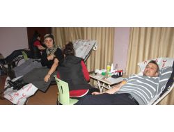 Öğrenciler Velilerini Kan Bağışına Teşvik Etti