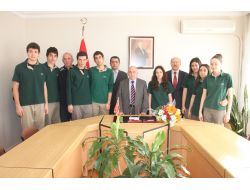 Şampiyonlar Kaymakam Çay’ı Ziyaret Etti