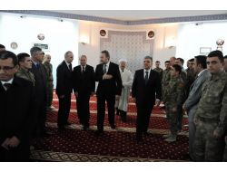 Cumhurbaşkanı Gül, Cumayı İzzetbegoviç İle Muhafız Alayı Camii’nde Kıldı