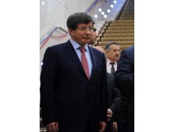 Davutoğlu, Suriye'de 4 Türk Pilotunun Esir Edildiği İddialarını Yalanladı