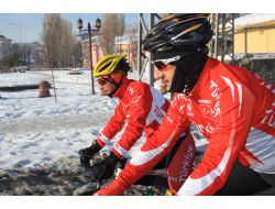 İstanbul'dan Sarıkamış'a Pedal Çeviriyorlar