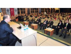 Vali Sebahattin Öztürk Üniversite Öğrencilerine 'Hayat Dersi' Verdi