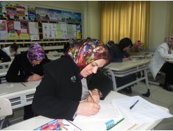 Nakıpoğlu Koleji Velileri, Okudukları Kitaptan Sınava Girdi